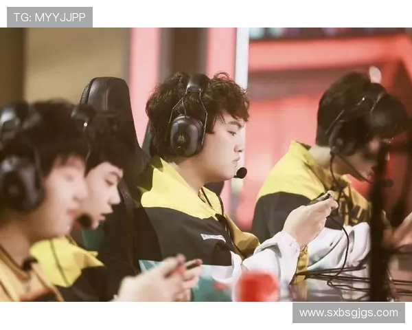 LNG在世界冠军杯中的战术表现分析与点评探讨