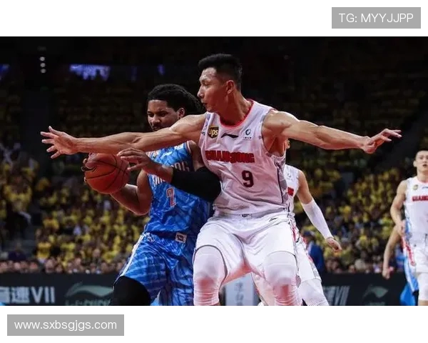 广州羽毛球队与成都羽毛球队赛后复盘速度对决的精彩瞬间与战术分析