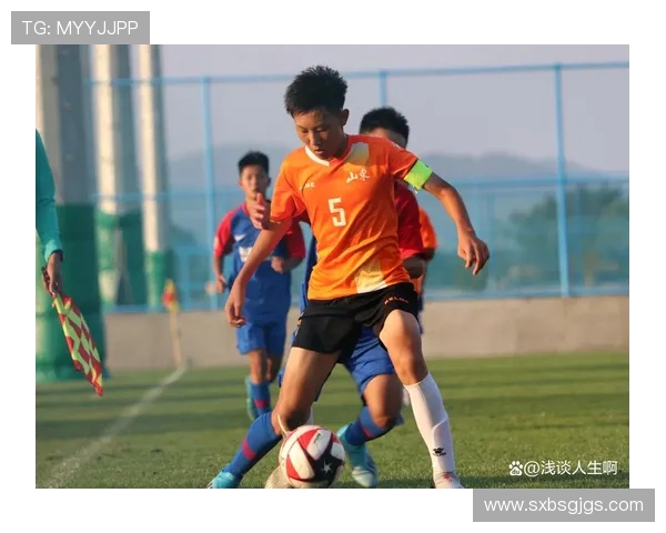 深圳足球队状态引发热议球迷对未来表现充满期待与担忧 深圳足球队状态引发热议球迷对未来表现充满期待与担忧