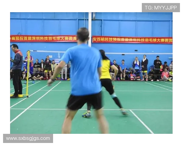 羽毛球战术解析:探秘北京羽毛球队的包夹战术体系与实战应用 羽毛球战术解析:探秘北京羽毛球队的包夹战术体系与实战应用
