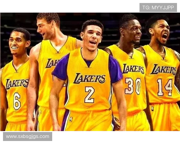 布鲁克洛佩斯:从篮球场上的巨人到全能战士的蜕变之路 布鲁克洛佩斯:从篮球场上的巨人到全能战士的蜕变之路