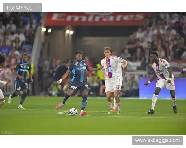 洛里昂主场迎战卡昂争夺法甲宝贵积分的激烈对决