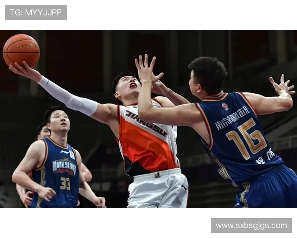 南京篮球队实力深度解析与对手全面对比的独特视角