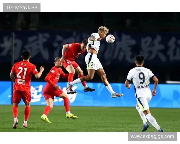 武汉足球队灵活性创新高引发关注助力球队崛起与发展 武汉足球队灵活性创新高引发关注助力球队崛起与发展